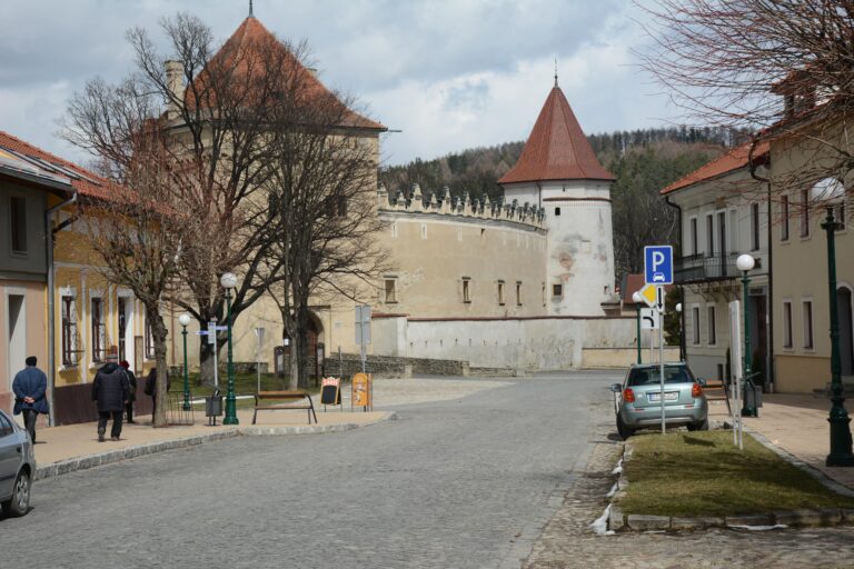 v Malackách: Záhorácka